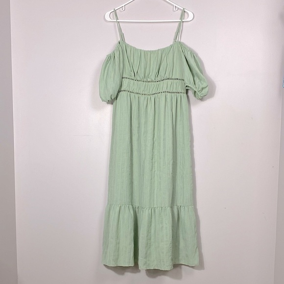 ASTR The Label Holland Ruffle Off-Shoulder Tiered Midi Dress size medium - Picture 2 of 12